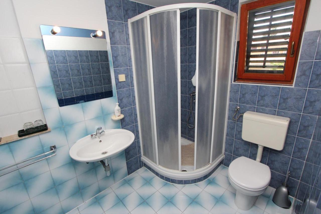 Rooms And Apartments Dino Rovinj Ngoại thất bức ảnh